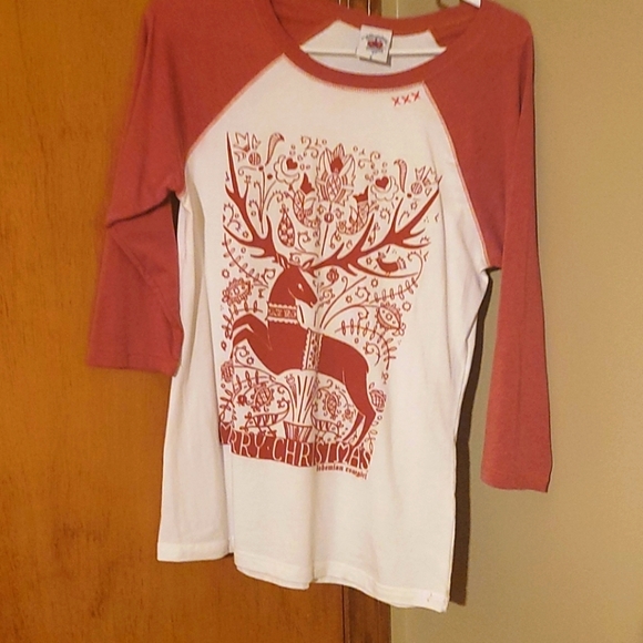 Christmas tshirt. Size small, half sleeve - Picture 1 of 1